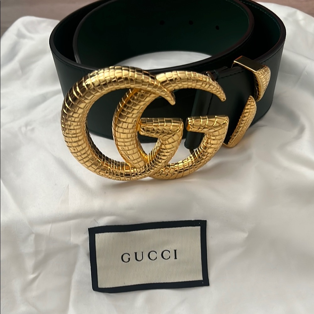 Gucci Women's GREEN Belt with Gold GG Buckle - Picture 2 of 6